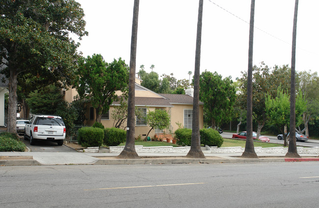 1300 N Central Ave in Glendale, CA - Building Photo - Building Photo