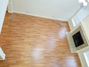 535 Poplar Ln in Irving, TX - Building Photo - Building Photo