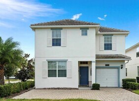 4700 Sleepy Hollow Dr in Kissimmee, FL - Building Photo