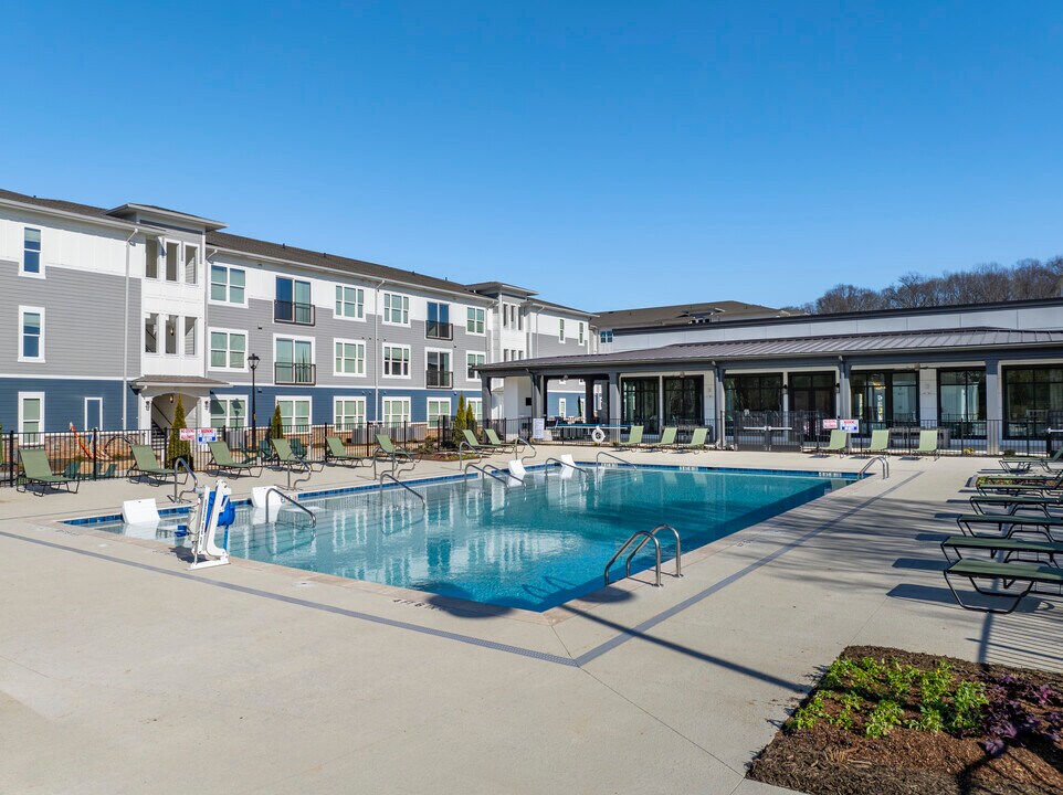 Perimeter Pointe in Charlotte, NC - Foto de edificio