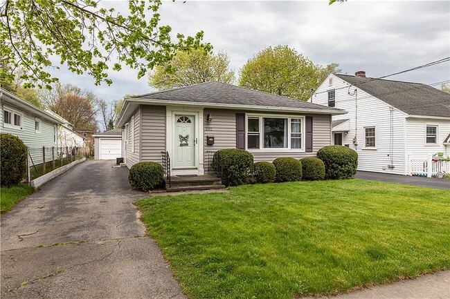 332 Garfield Ave in East Rochester, NY - Building Photo - Building Photo