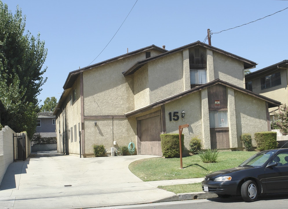 15 E Beacon St in Alhambra, CA - Building Photo