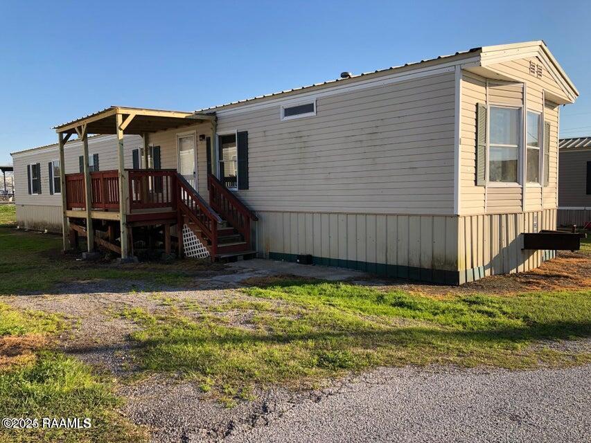 709 Hwy 90 E in New Iberia, LA - Building Photo