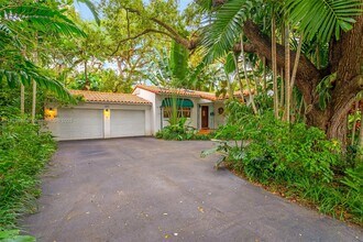 5111 Maggiore St in Coral Gables, FL - Building Photo - Building Photo