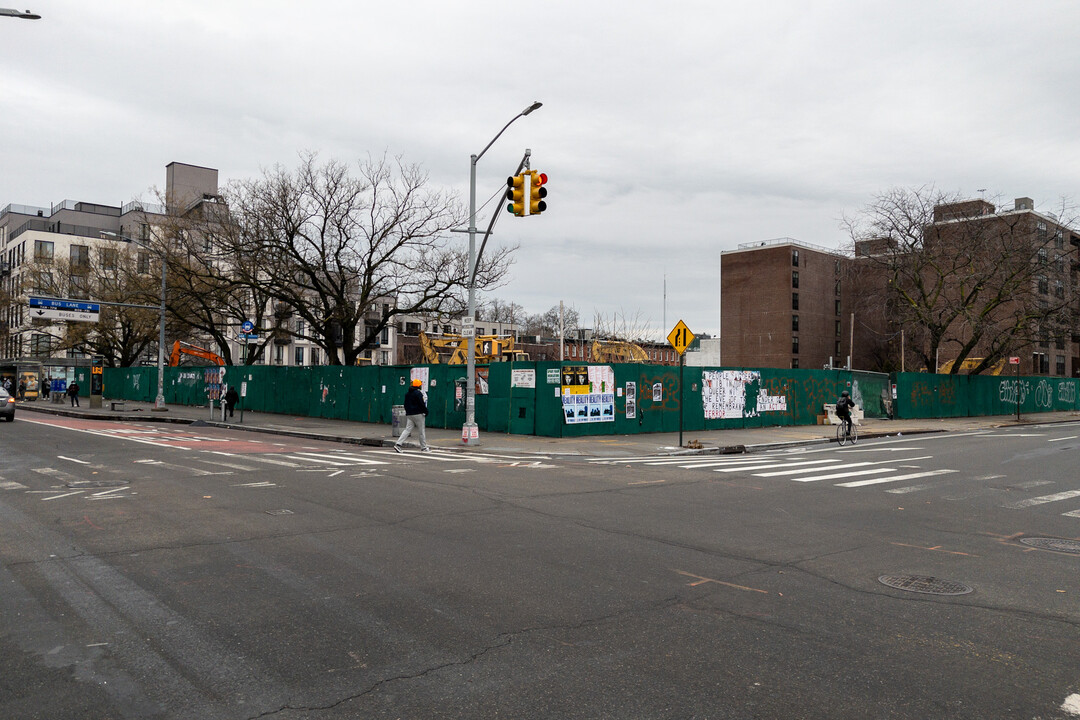 270 Nostrand Ave in Brooklyn, NY - Building Photo