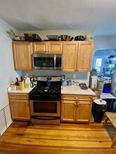 110 Crescent Ave, Unit 1 in Melrose, MA - Foto de edificio - Building Photo