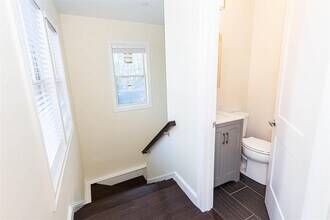 5 Malvern Ter in Medford, MA - Building Photo - Building Photo