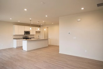 5005 Aiken Back Ln in La Grange, KY - Building Photo - Building Photo