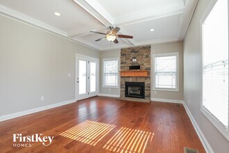 669 Richards Dr in Clarksville, TN - Building Photo - Building Photo