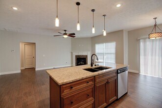 1954 Pavilion Pl in Strafford, MO - Building Photo - Building Photo