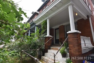238 S 45th St in Philadelphia, PA - Building Photo - Building Photo