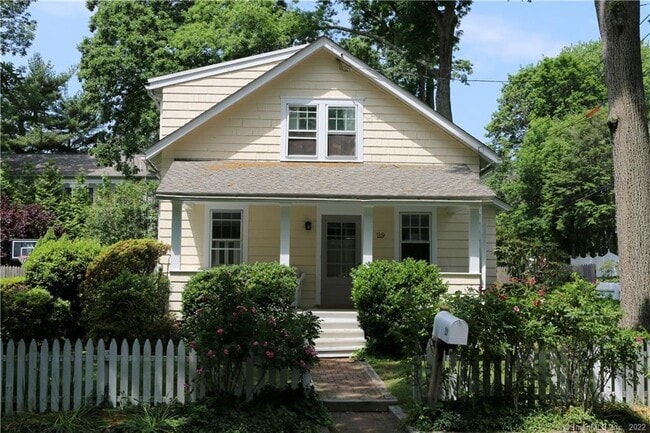 property at 29 Lakeside Ave