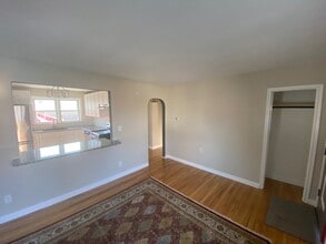 30 E 7th St in Pottstown, PA - Building Photo - Building Photo