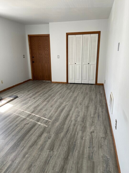 211 S Spring St, Unit 3 in Beaver Dam, WI - Building Photo