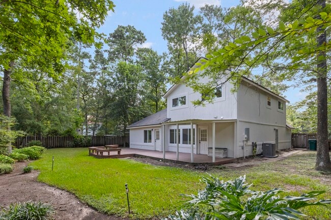 property at 10 Glorybower Ct