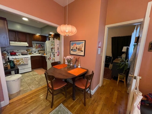 39 Florence St, Unit 1