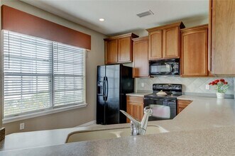 5329 Anhinga Trail in New Port Richey, FL - Building Photo - Building Photo