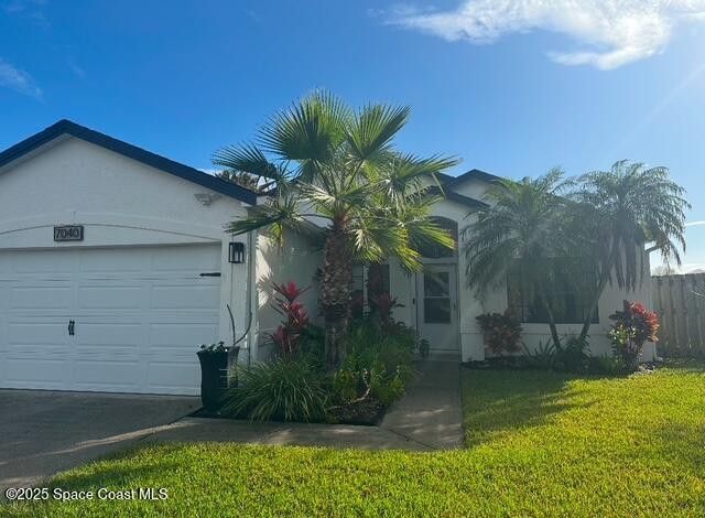 7040 Hammock Trace Dr in Melbourne, FL - Building Photo