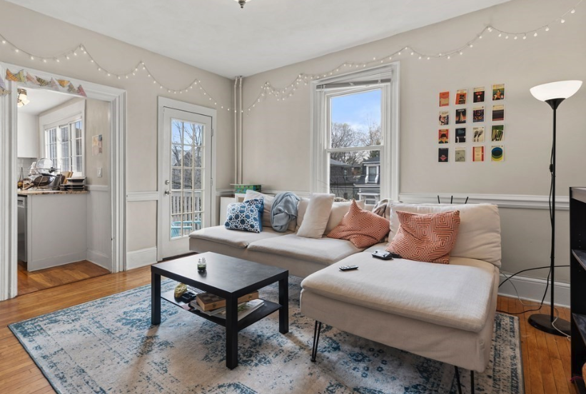 68 Pleasant St, Unit 2 in Cambridge, MA - Foto de edificio