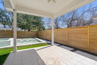 10313 Big Thicket Dr in Austin, TX - Building Photo - Building Photo