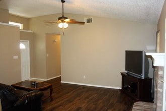 24 Atlantic Ave in Midlothian, TX - Building Photo - Building Photo
