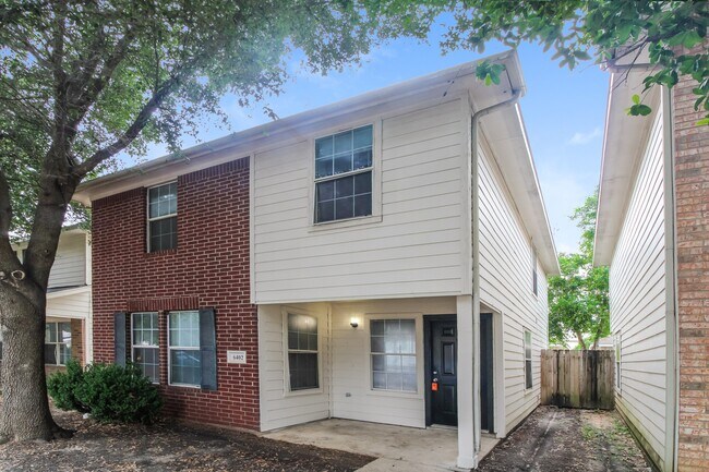 6402 Mountain Pines Ln in Katy, TX - Building Photo - Building Photo