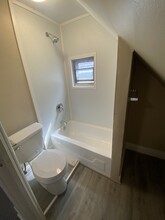 1720 N Astor St, Unit 1720A in Milwaukee, WI - Building Photo - Building Photo