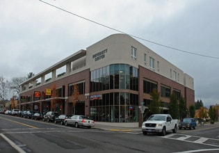 University Center Apartments in Corvallis, OR - Foto de edificio - Building Photo