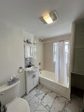 12 Quincy St, Unit 1 in Medford, MA - Building Photo - Building Photo