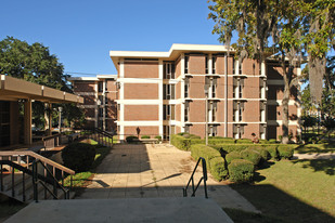 1523 Wahnish Way Apartamentos