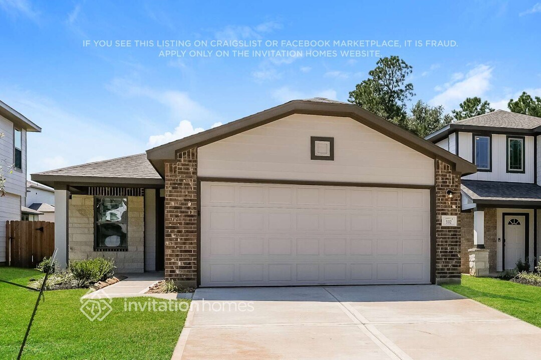 5512 Candytuft Ct in Montgomery, TX - Building Photo