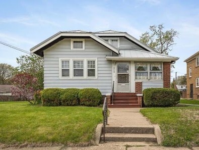 property at 915 15th St