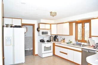 20 Fairview Ave in Waltham, MA - Building Photo - Building Photo