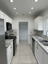 5170 SW 7th St in Coral Gables, FL - Building Photo - Building Photo