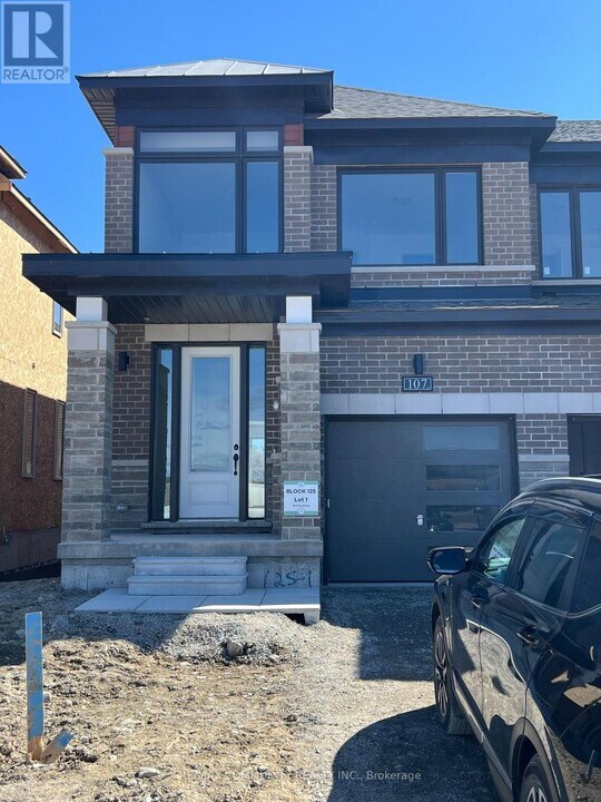 107 Pike St in Peterborough, ON - Building Photo