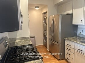 156 S Oak Knoll Ave in Pasadena, CA - Building Photo - Building Photo