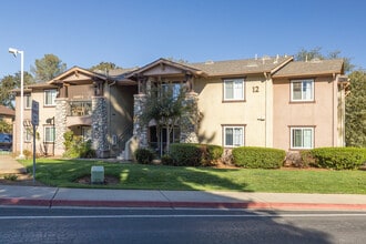 Glenview Apartments in Cameron Park, CA - Building Photo - Building Photo