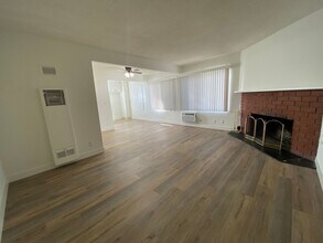 5230 Vesper Ave in Los Angeles, CA - Building Photo - Building Photo