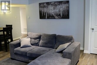 11 Whitbread Crescent in Ajax, ON - Building Photo - Building Photo