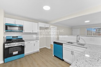 1746 Beaupre Ave in Madison Heights, MI - Building Photo - Building Photo