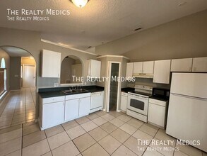 8125 Golden Chickasaw Cir in Orlando, FL - Building Photo - Building Photo