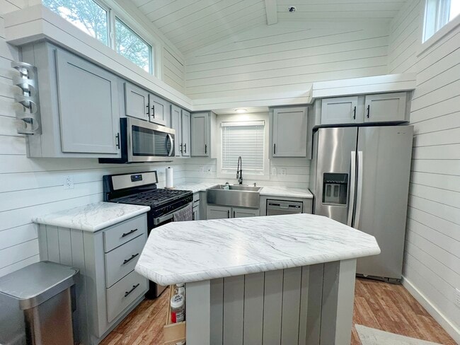 property at 2001 N Fm
