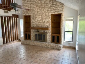 500 Old W Dr in Round Rock, TX - Building Photo - Building Photo