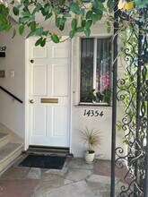 14354 Chandler Blvd in Los Angeles, CA - Building Photo - Building Photo