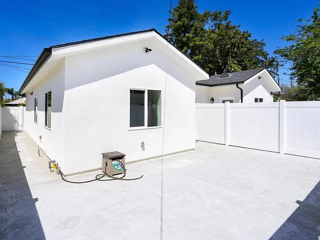 property at 7523 Milwood Ave