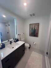 83 NW 26th St, Unit B9 in Miami, FL - Foto de edificio - Building Photo