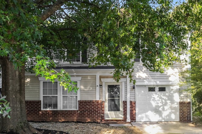 property at 2011 Dunsmore Ln