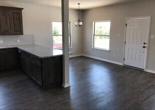 119 Bennett Hills Dr in Weatherford, TX - Building Photo - Building Photo