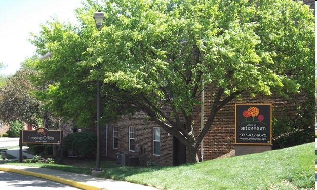 Villas at Arboretum in Dayton, OH - Foto de edificio - Building Photo