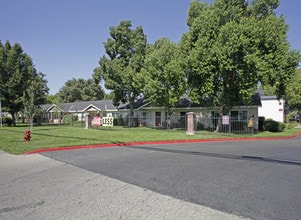Rancho Cordova Apartments in Rancho Cordova, CA - Building Photo - Building Photo